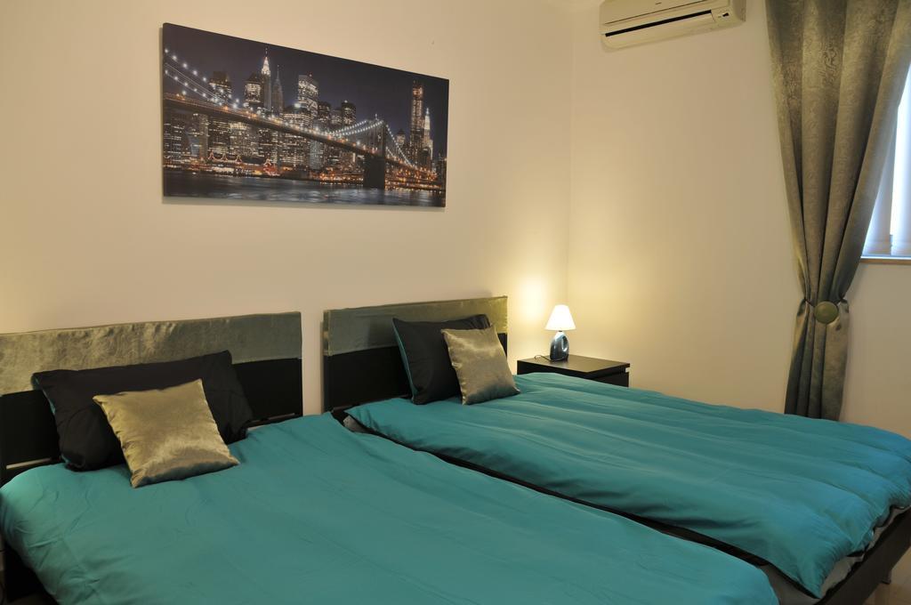 Luxury Marble Arch Apartment