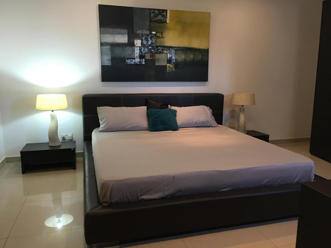 Apartment Luxury Marble Arch